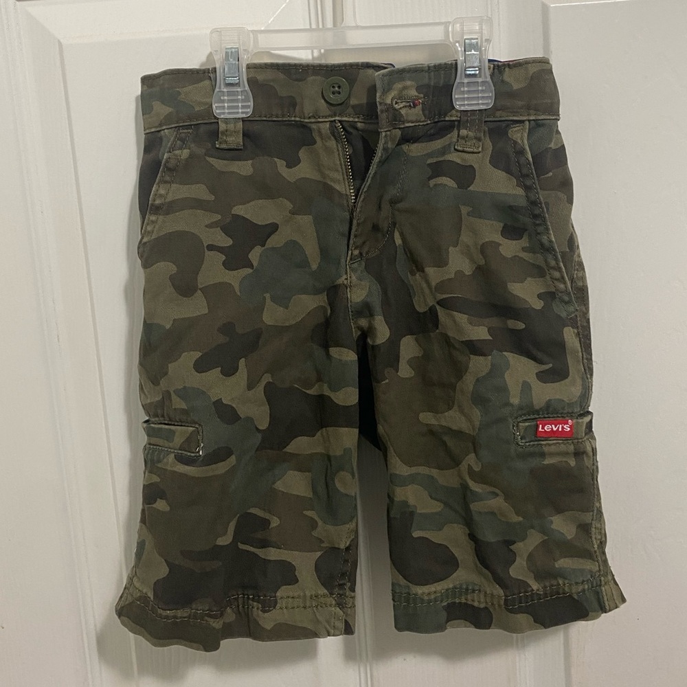 Levi's Kids Green Camo Shorts